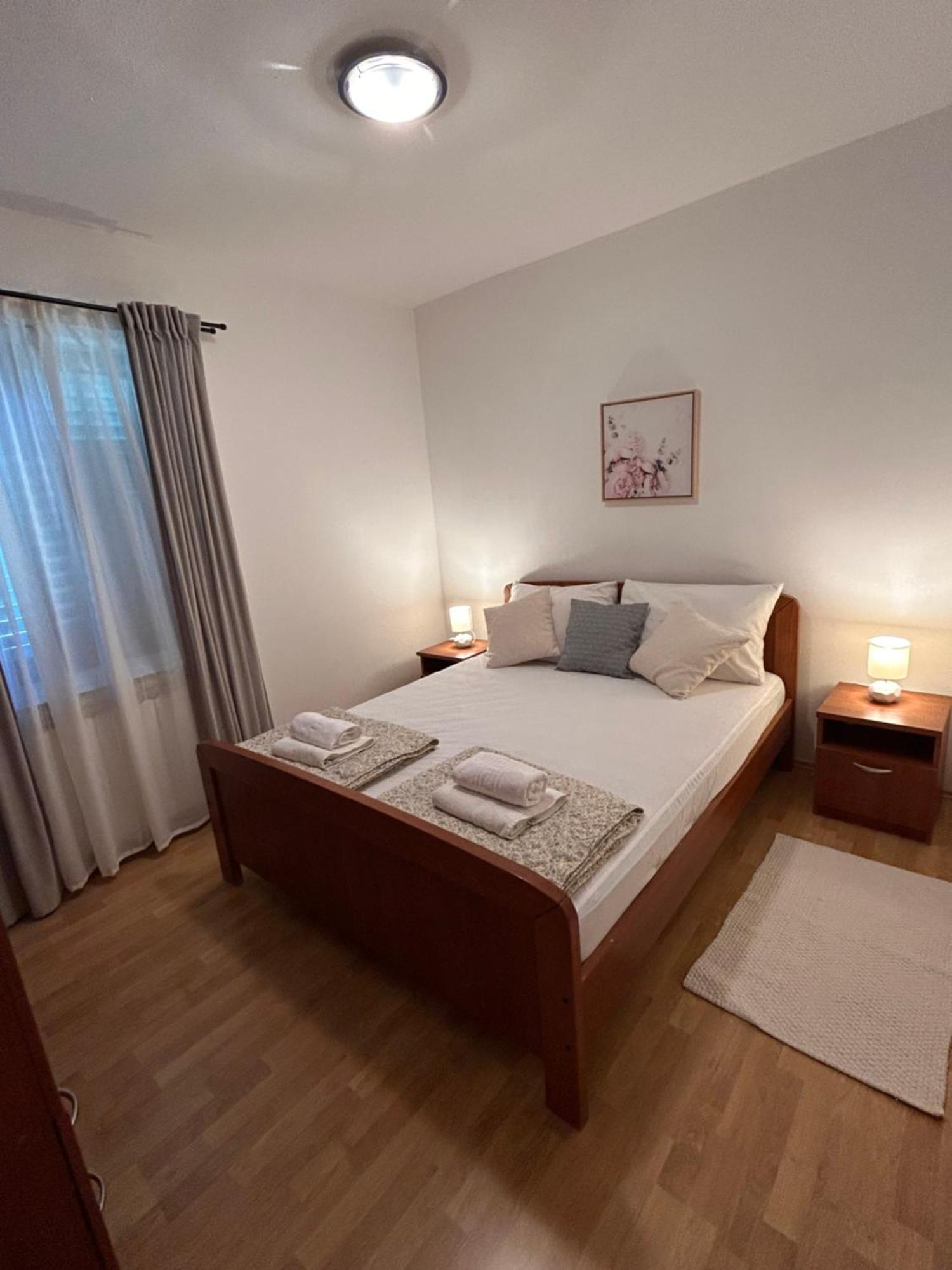 Apartments Marina Sveti Filip i Jakov Buitenkant foto