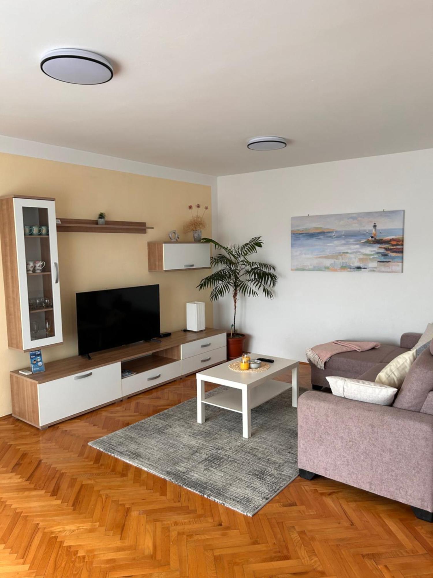 Apartments Marina Sveti Filip i Jakov Buitenkant foto